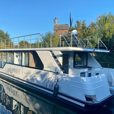 Lieblingsplatz Parey - Schwimmendes Hausboot Hotel Exterior foto